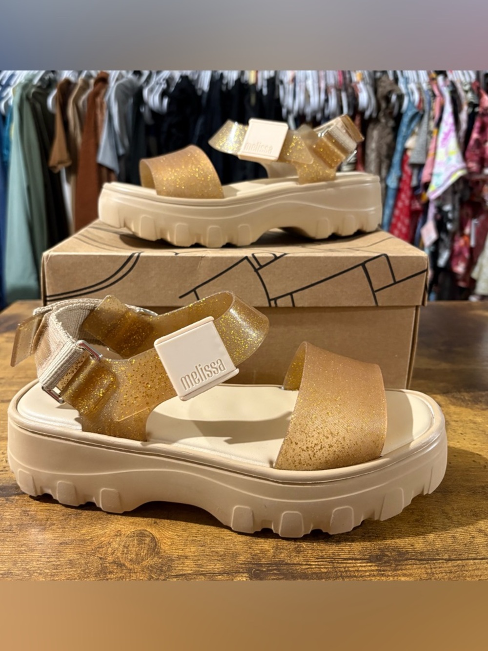 Melissa Kick Off Sandal Beige and Gold NEW Size 8